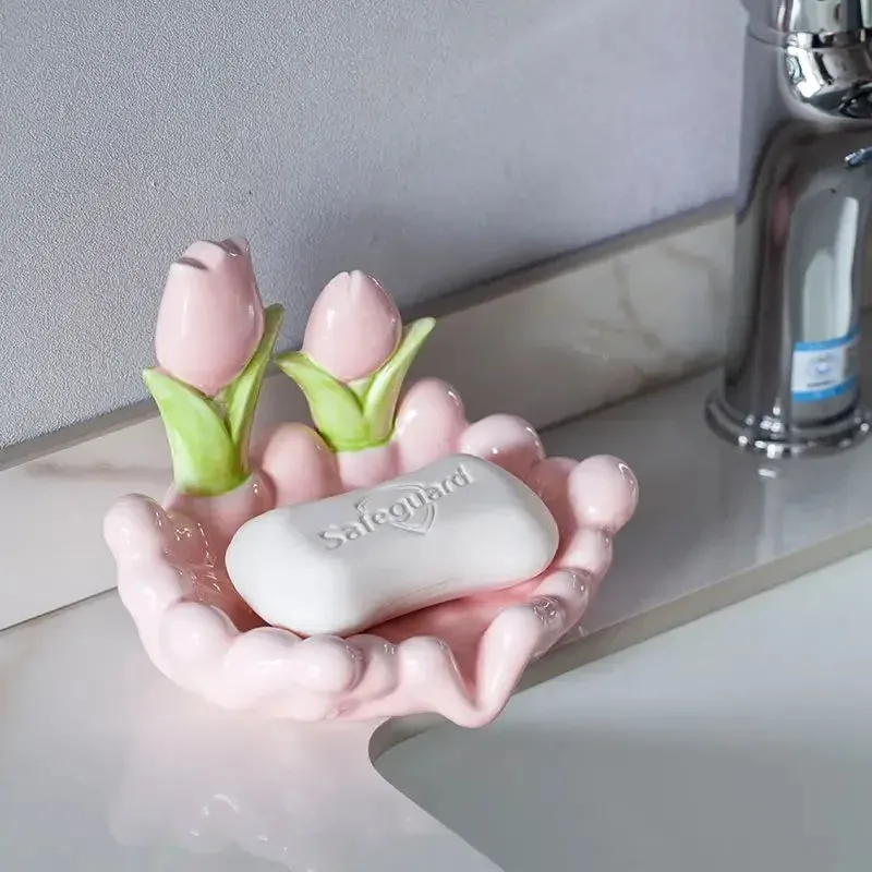SINOTAO  -  Creative Ceramic Flower Soap Box Drain Three-dimensional White Flower Soap Dish Bathroom Sink Shelf Bathroom Decor Accessories