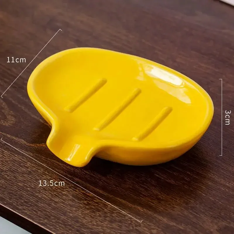SINOTAO  -  Creative Ceramic Flower Soap Box Drain Three-dimensional White Flower Soap Dish Bathroom Sink Shelf Bathroom Decor Accessories