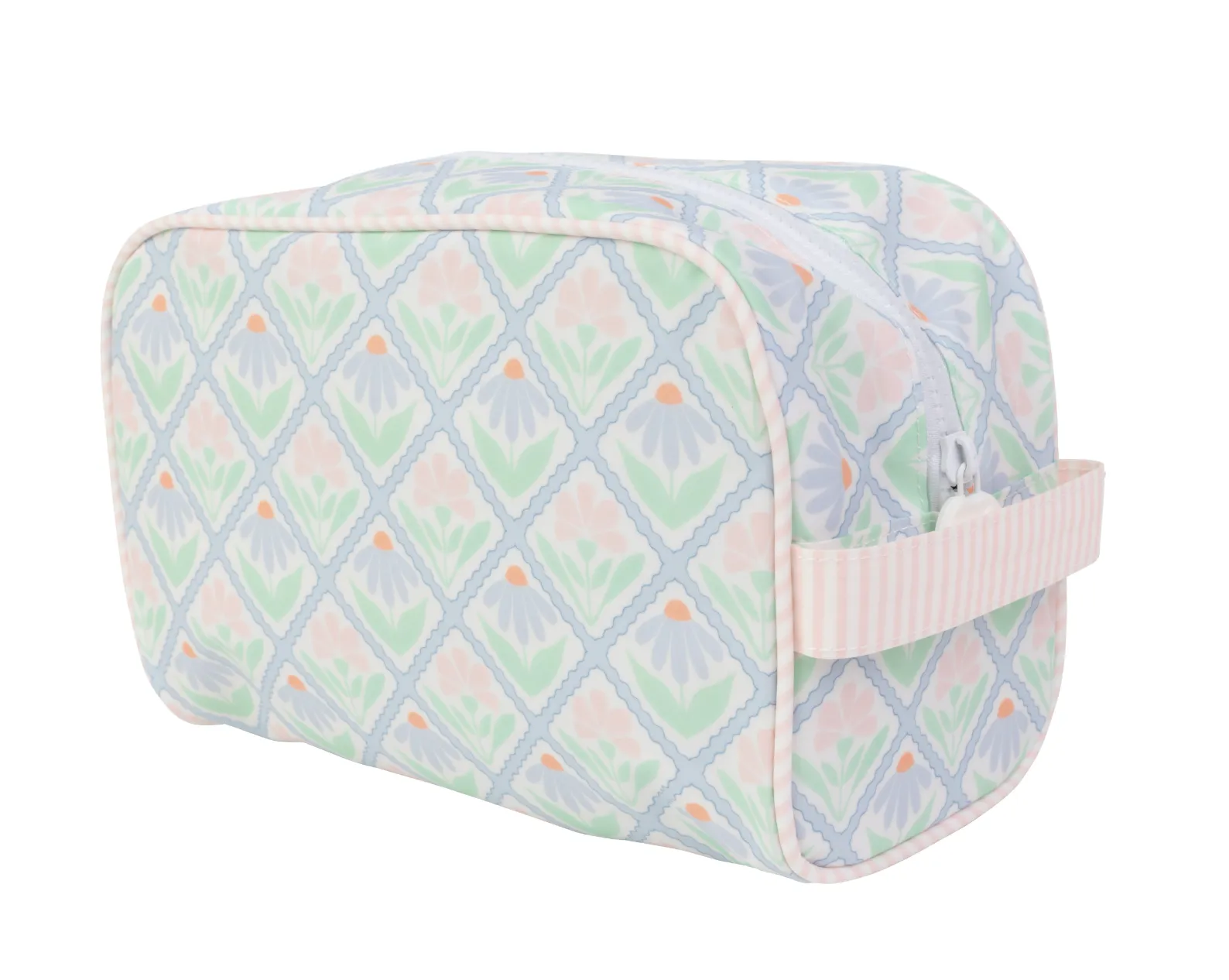 the Apple of My Isla - The Dopp Kit