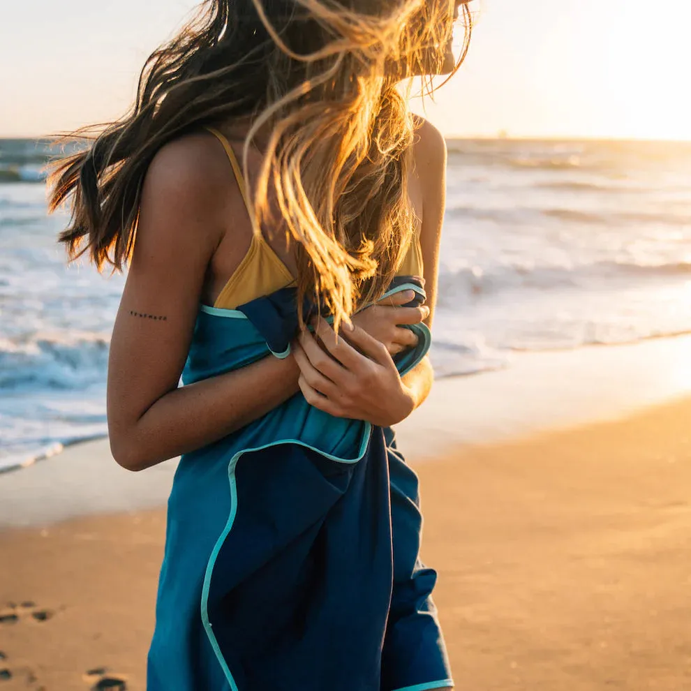 The Everywhere Towel - Ocean Fade (The Shammy Towel)