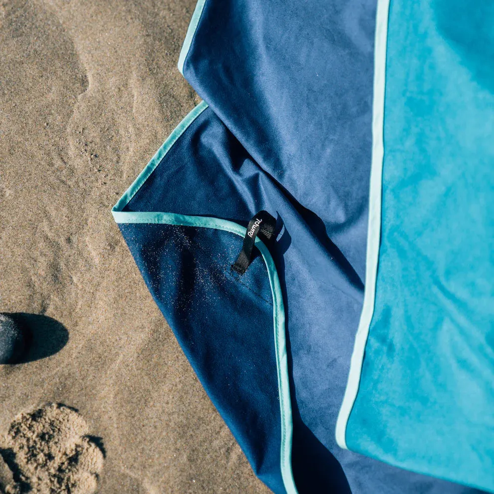 The Everywhere Towel - Ocean Fade (The Shammy Towel)